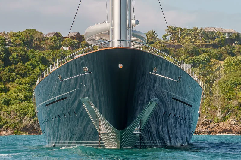 Jumeirah fait son entrée dans le yachting avec le Maltese Falcon